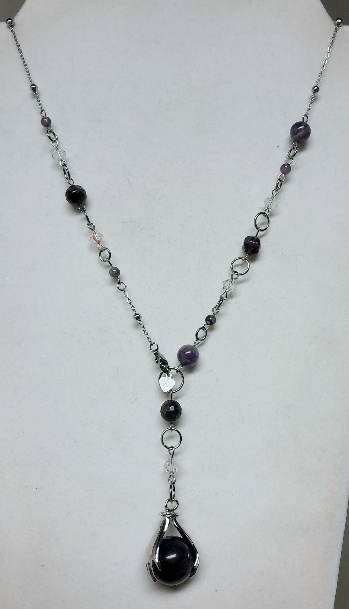 Collier "les mains d'Amethystes"