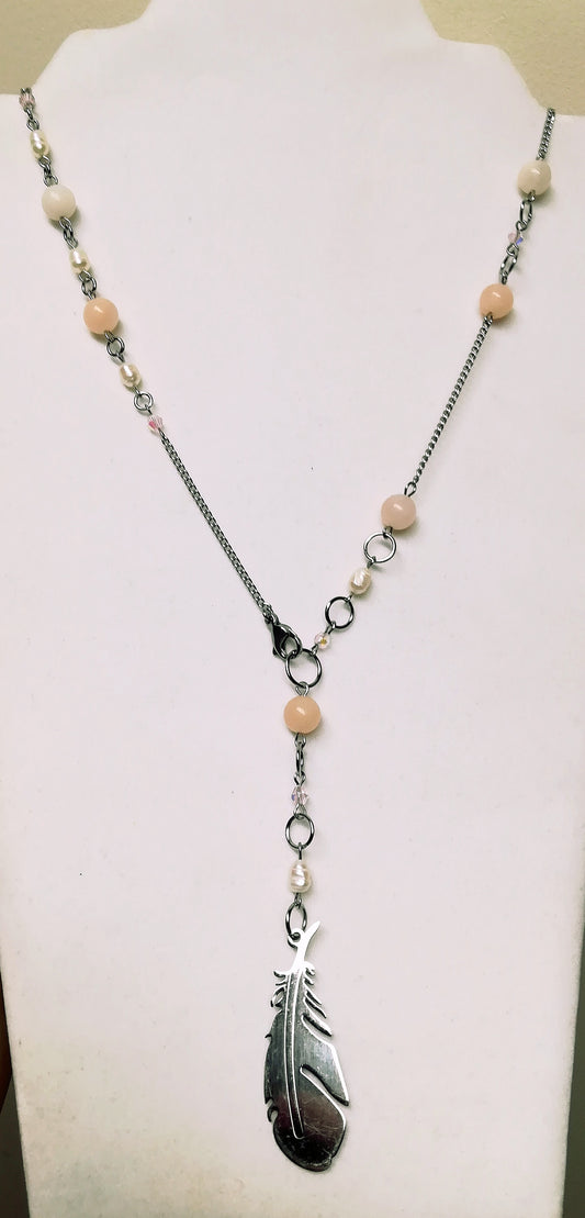 Collier long plume